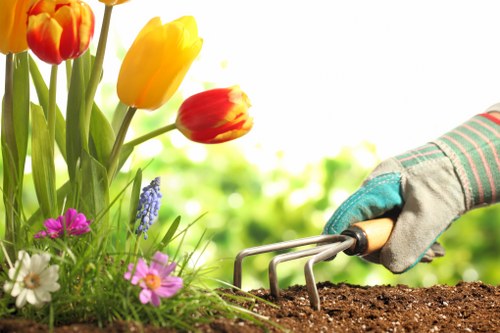 Booking and payment terms for garden services